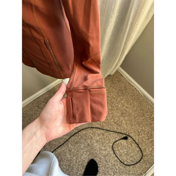 Lululemon Define Jacket *Luon in Roasted Brown Size 6 - Picture 4 of 5